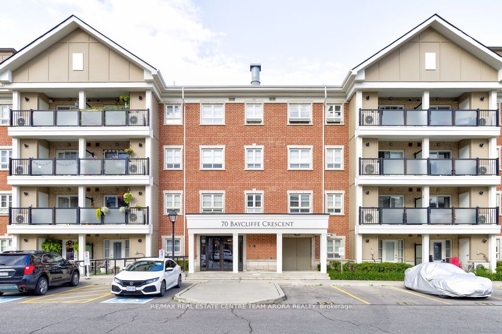 70 Baycliffe Cres, #106