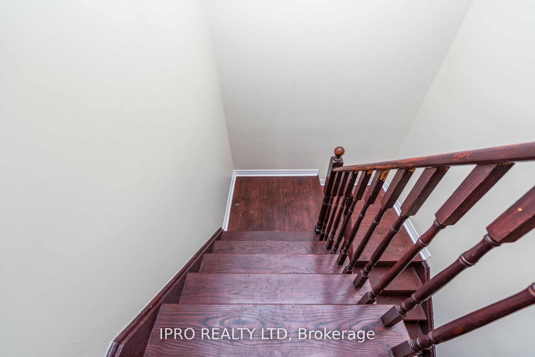 41 Fallstar Cres