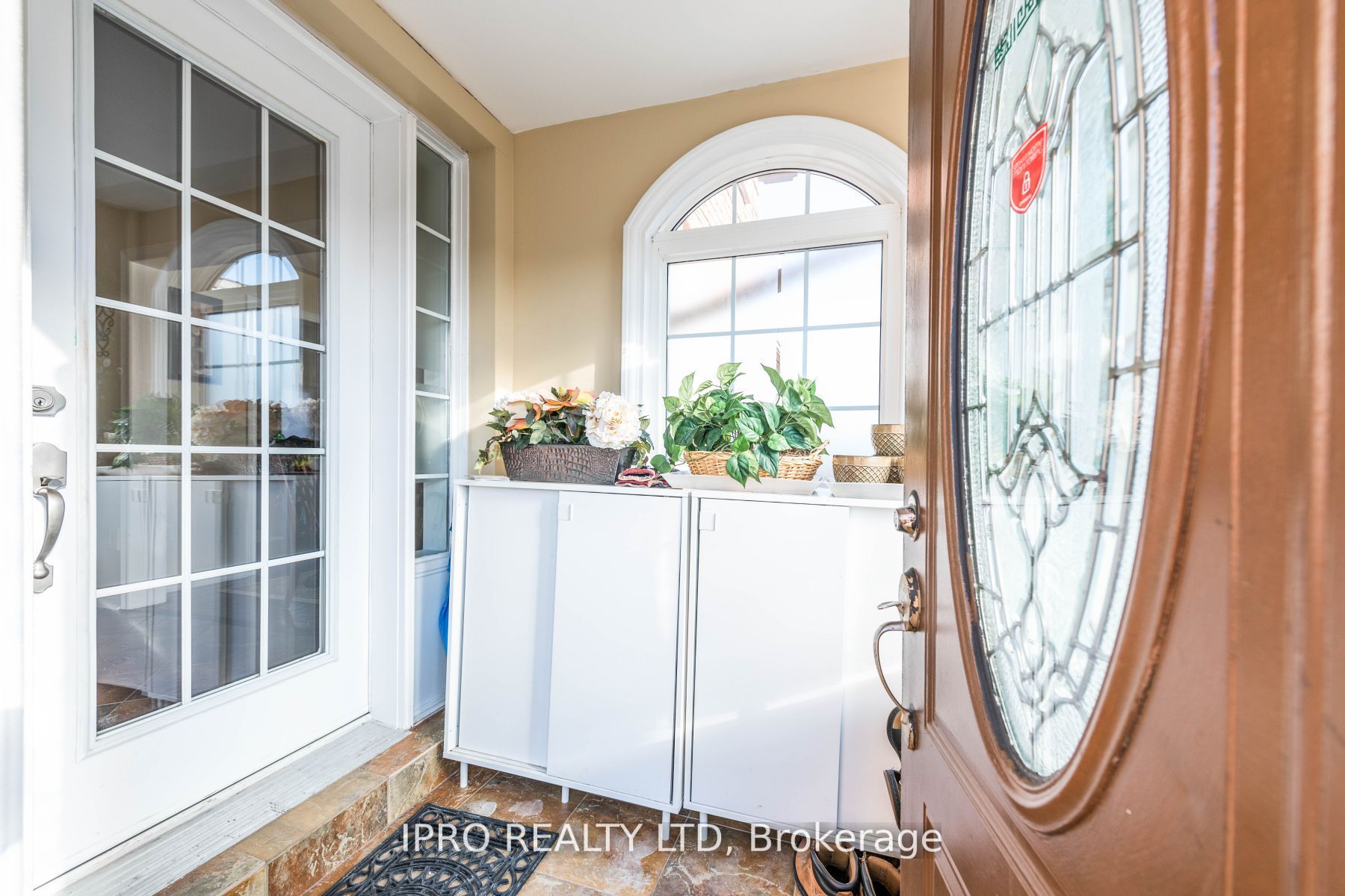 41 Fallstar Cres