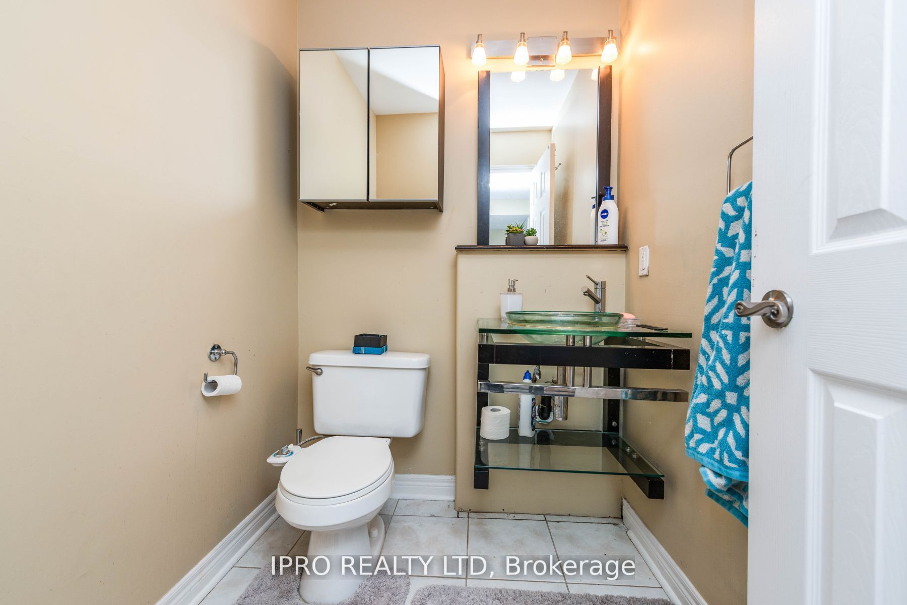 41 Fallstar Cres