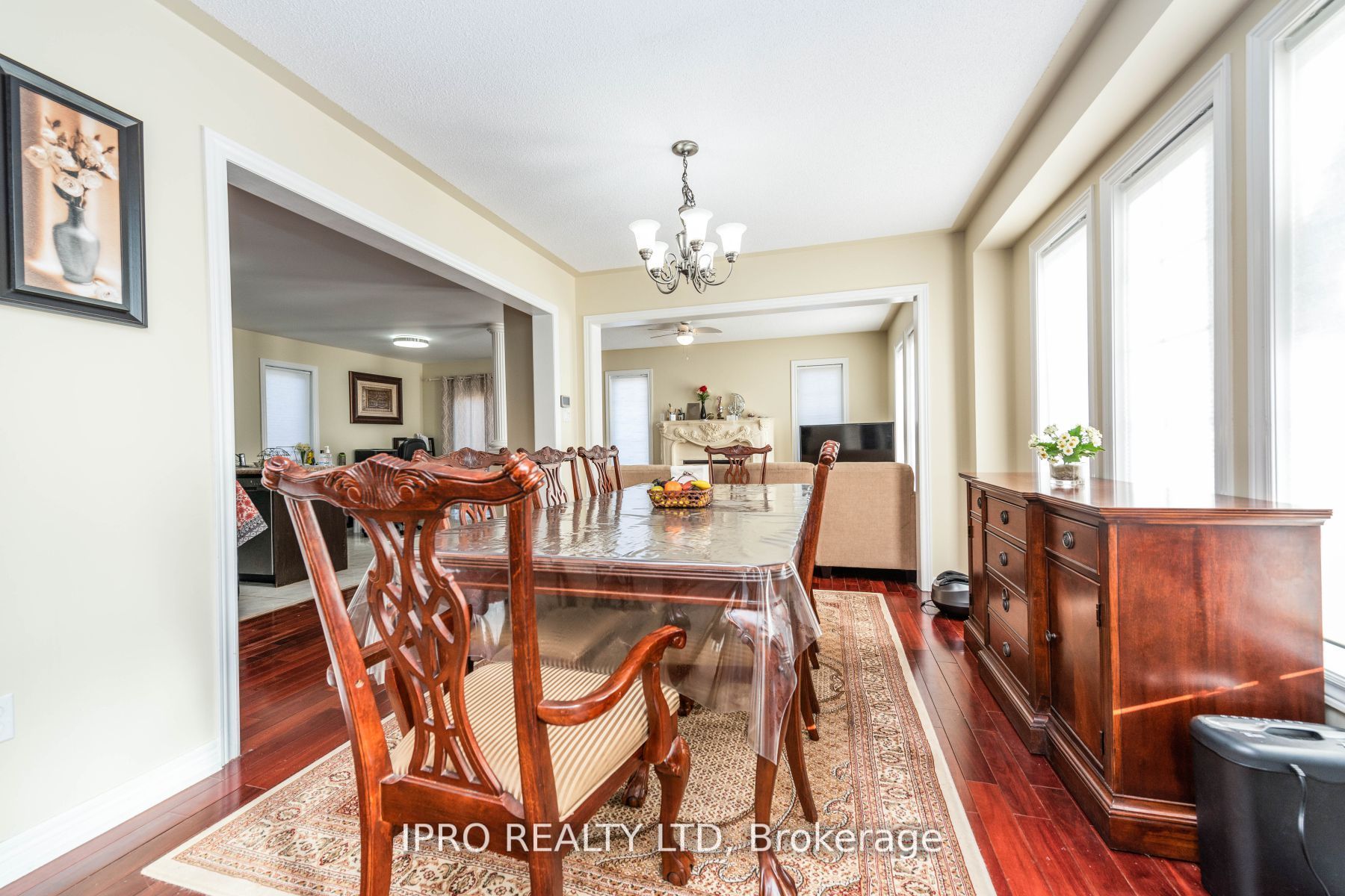 41 Fallstar Cres