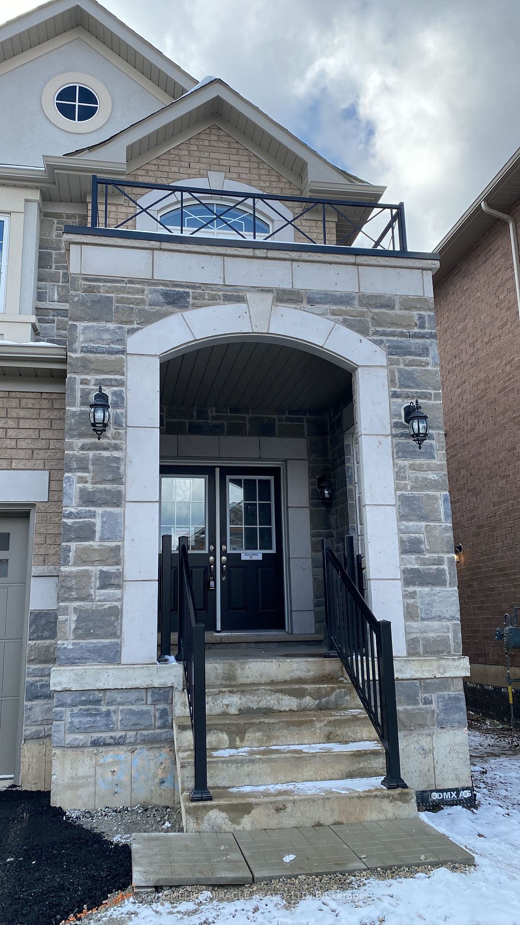 12 Rosewell Cres