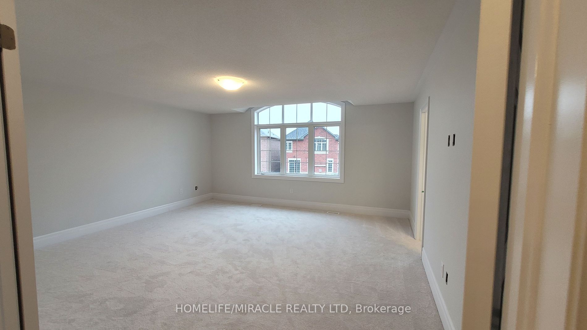 12 Rosewell Cres