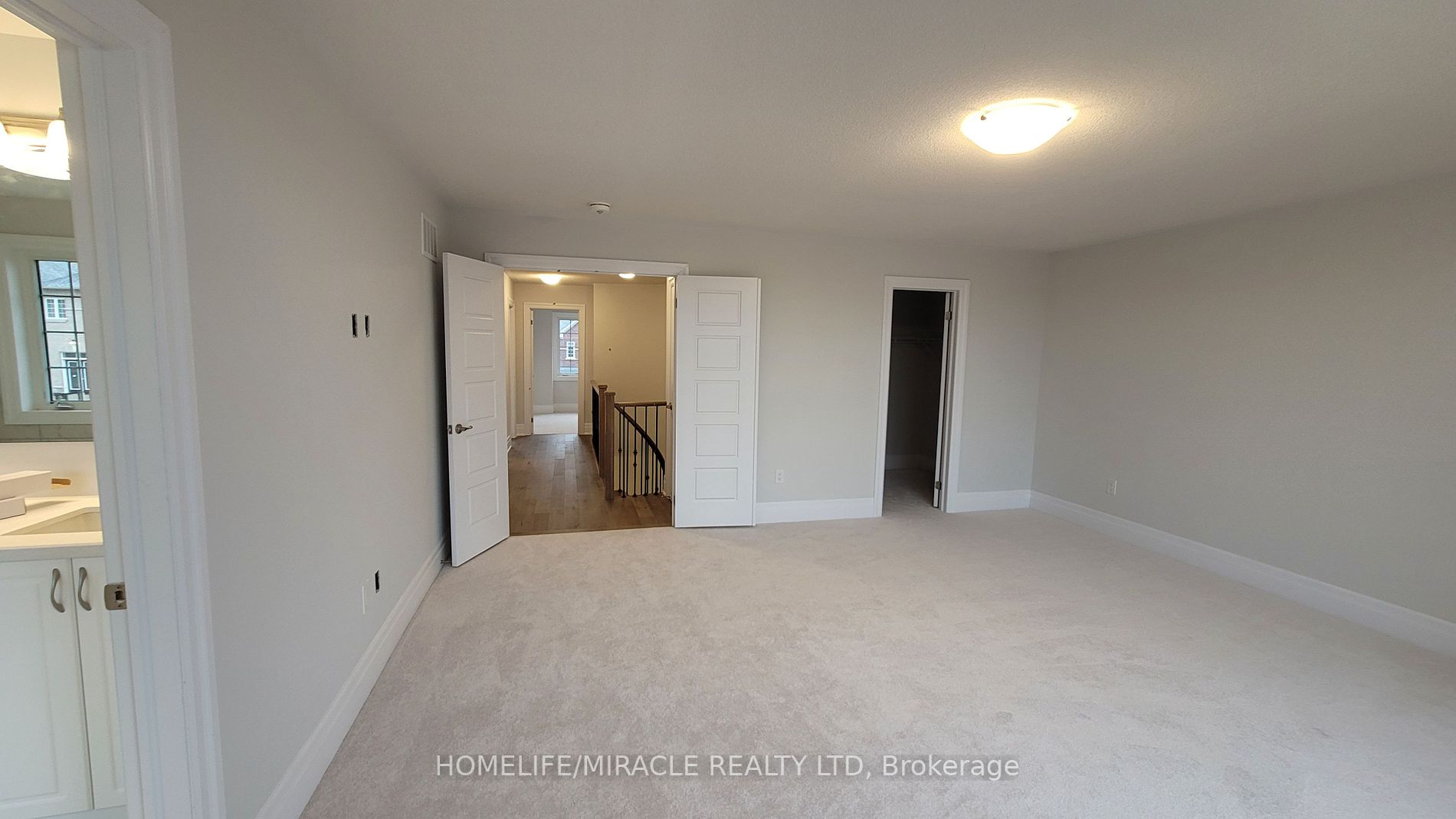 12 Rosewell Cres