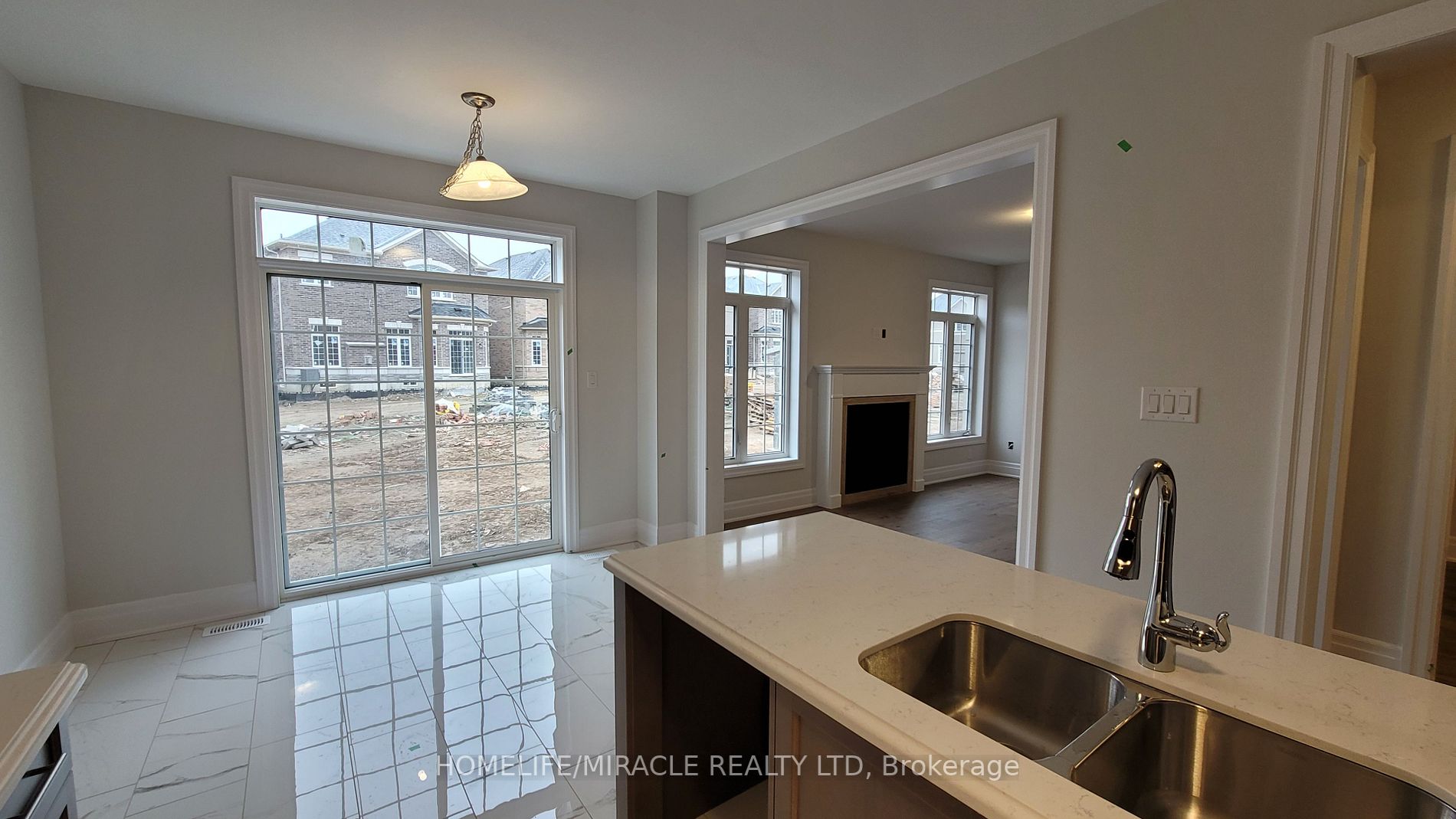 12 Rosewell Cres
