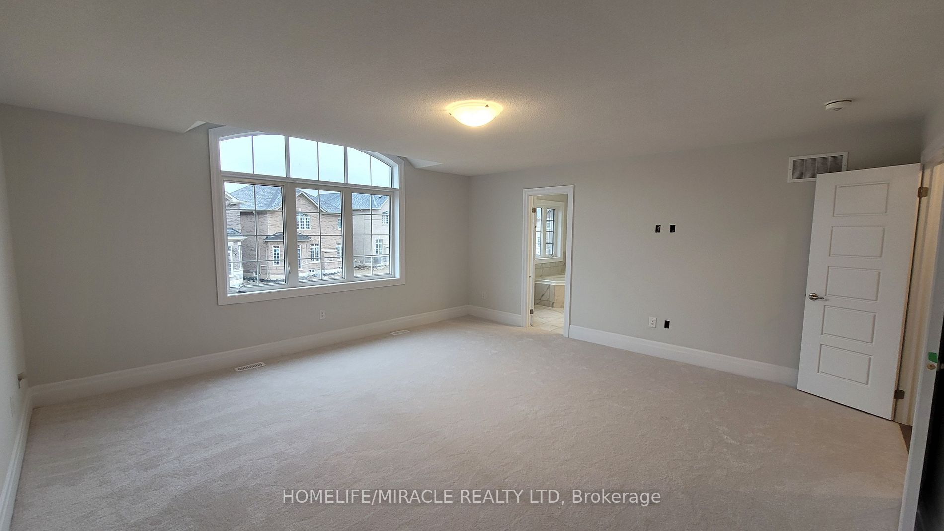 12 Rosewell Cres