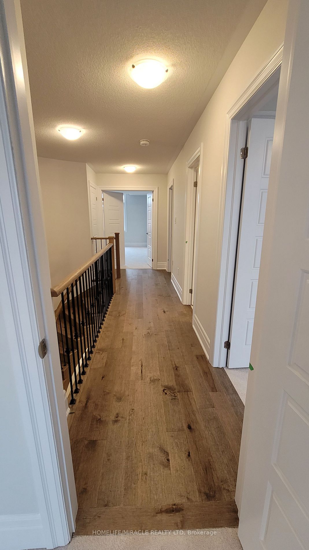 12 Rosewell Cres