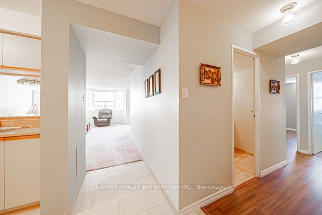3845 Lake Shore Blvd, #911