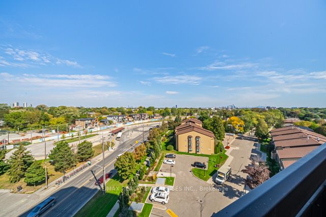 3845 Lake Shore Blvd, #911