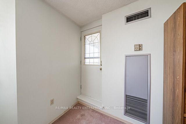 3845 Lake Shore Blvd, #911