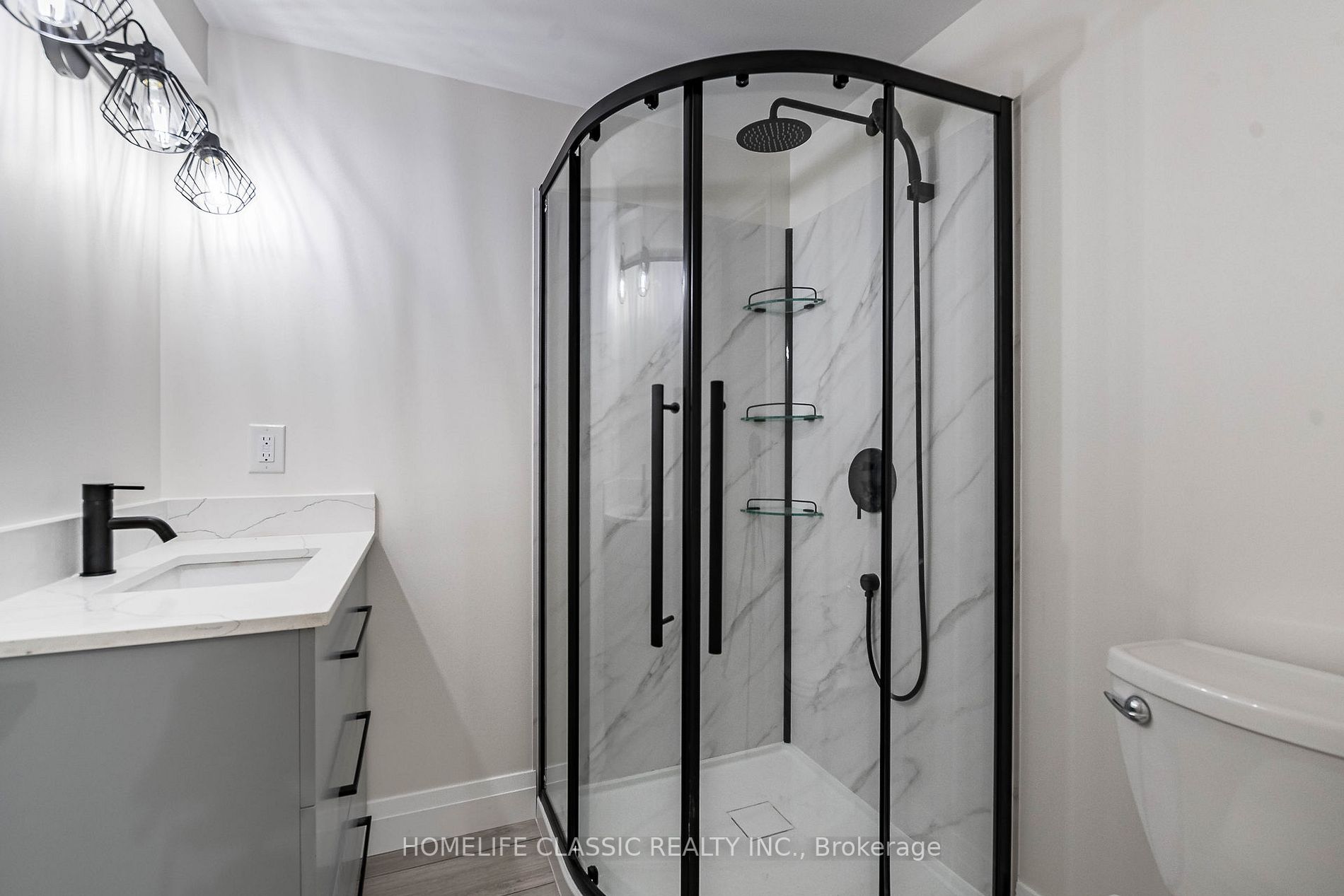18 Bluestone Cres, #39