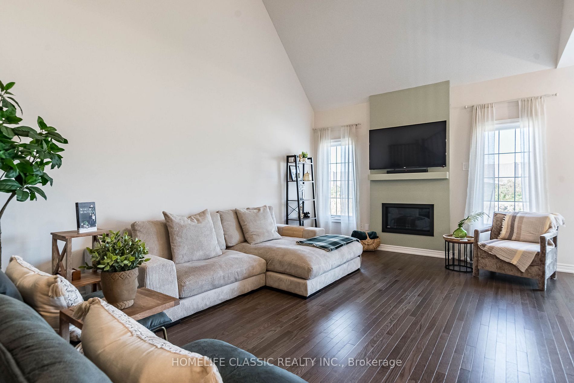 18 Bluestone Cres, #39