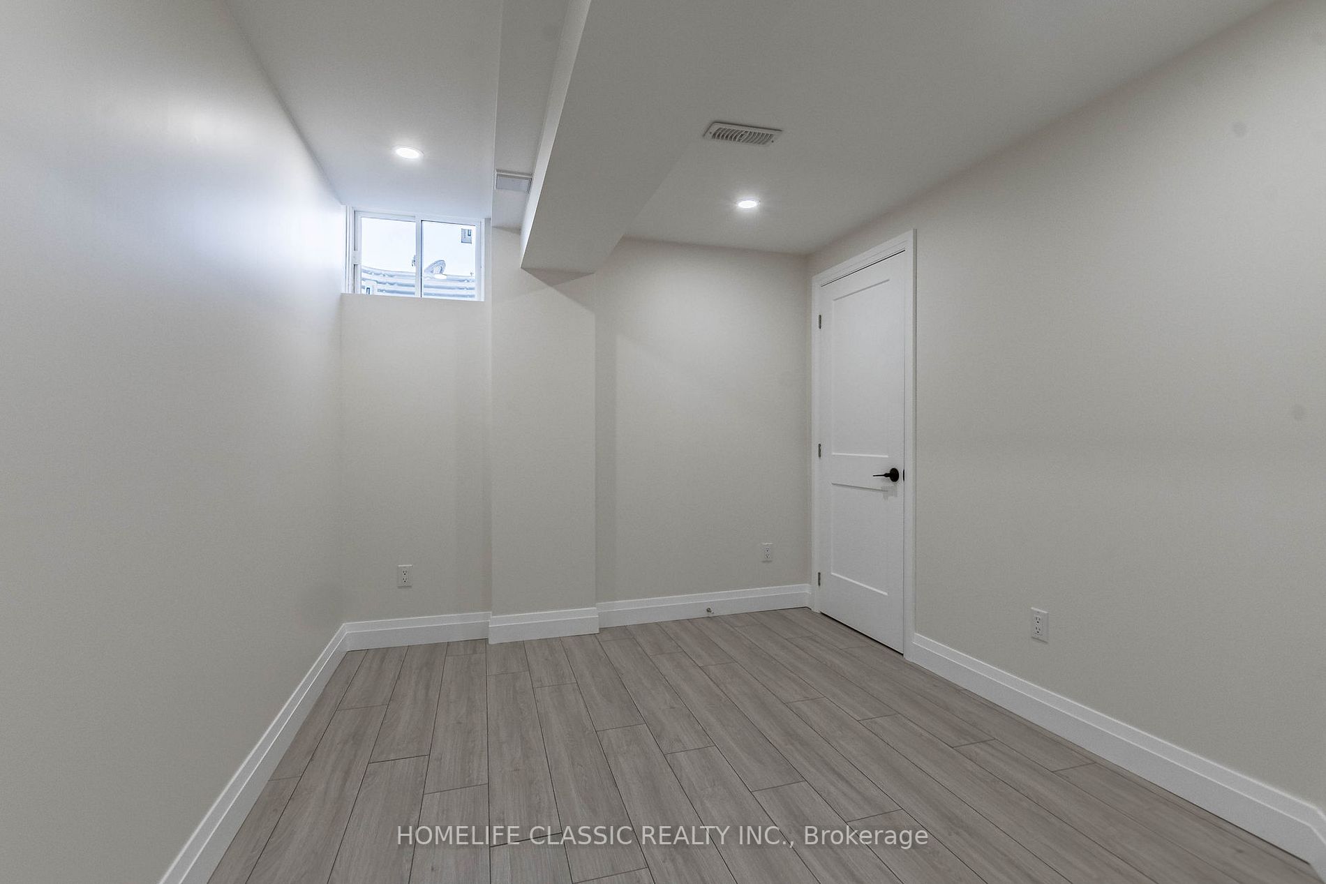 18 Bluestone Cres, #39