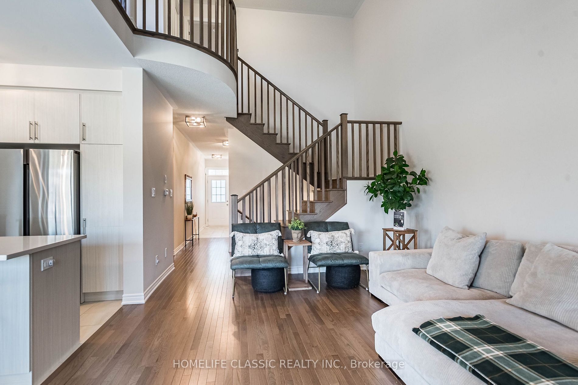 18 Bluestone Cres, #39