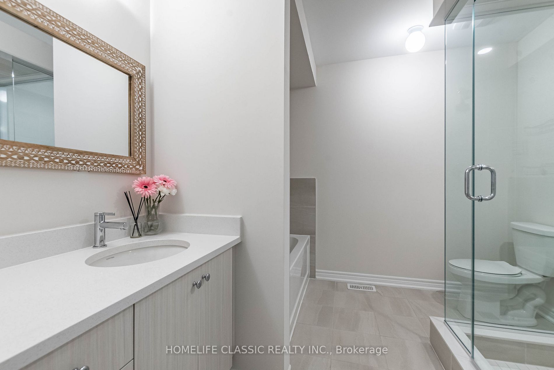 18 Bluestone Cres, #39
