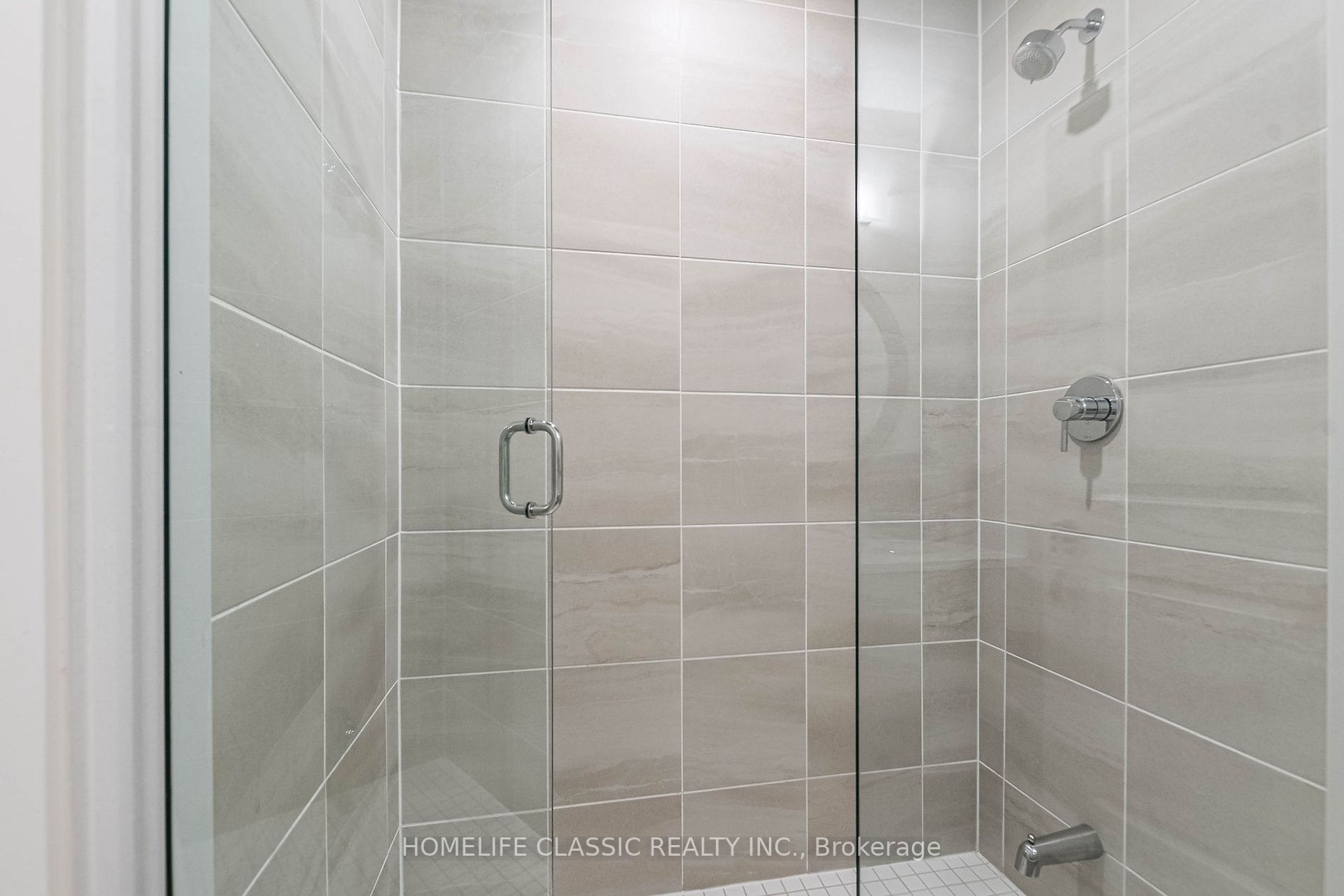 18 Bluestone Cres, #39