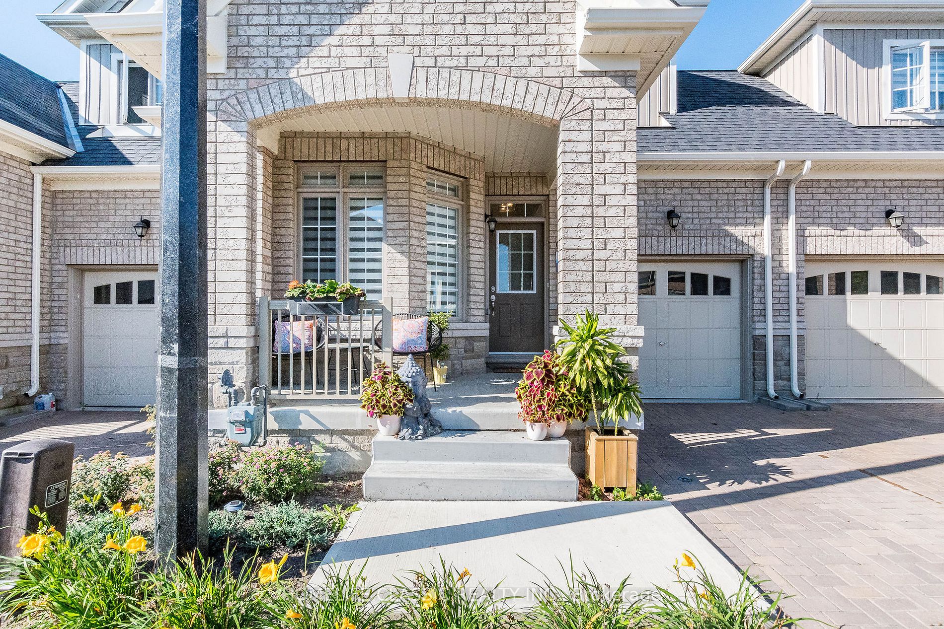 18 Bluestone Cres, #39
