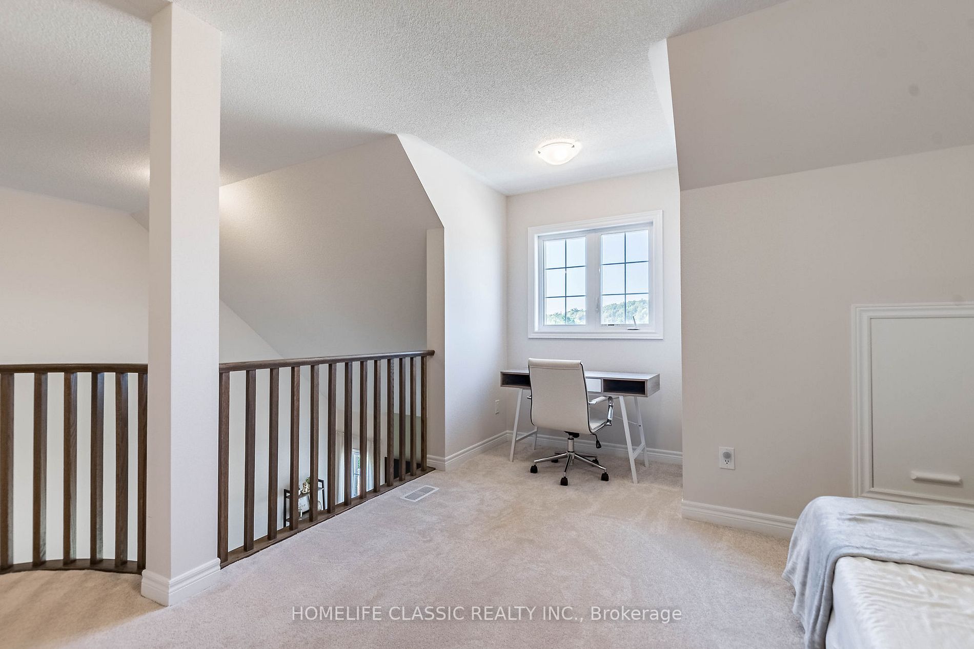 18 Bluestone Cres, #39