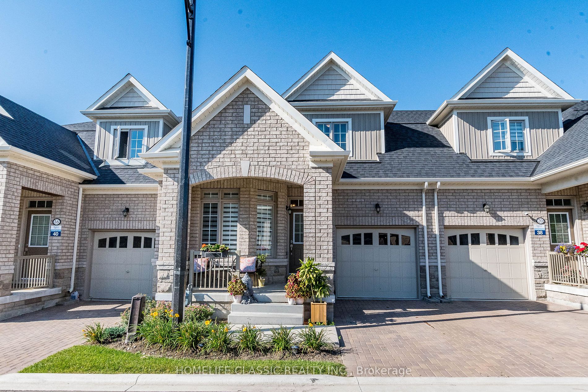 18 Bluestone Cres, #39