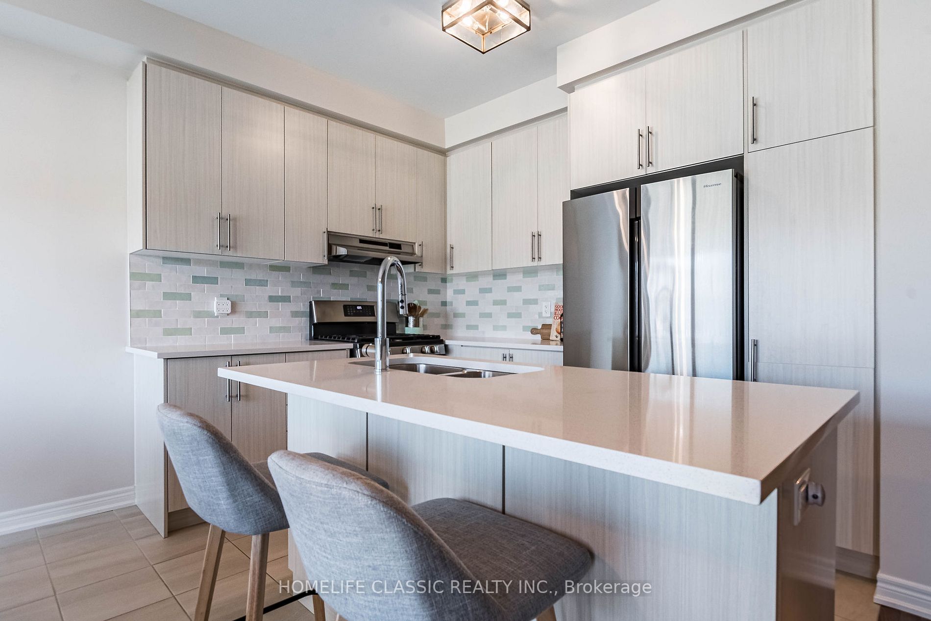 18 Bluestone Cres, #39