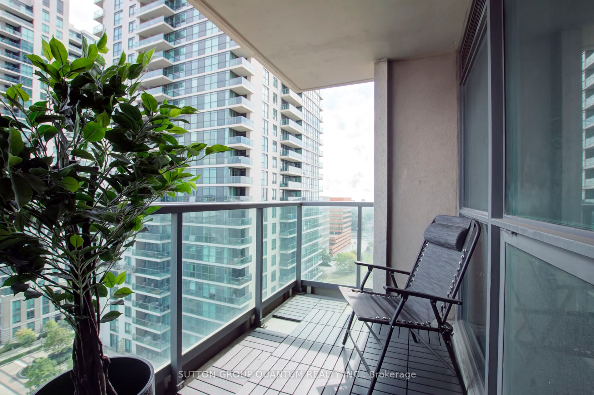 235 Sherway Gardens Road #1401