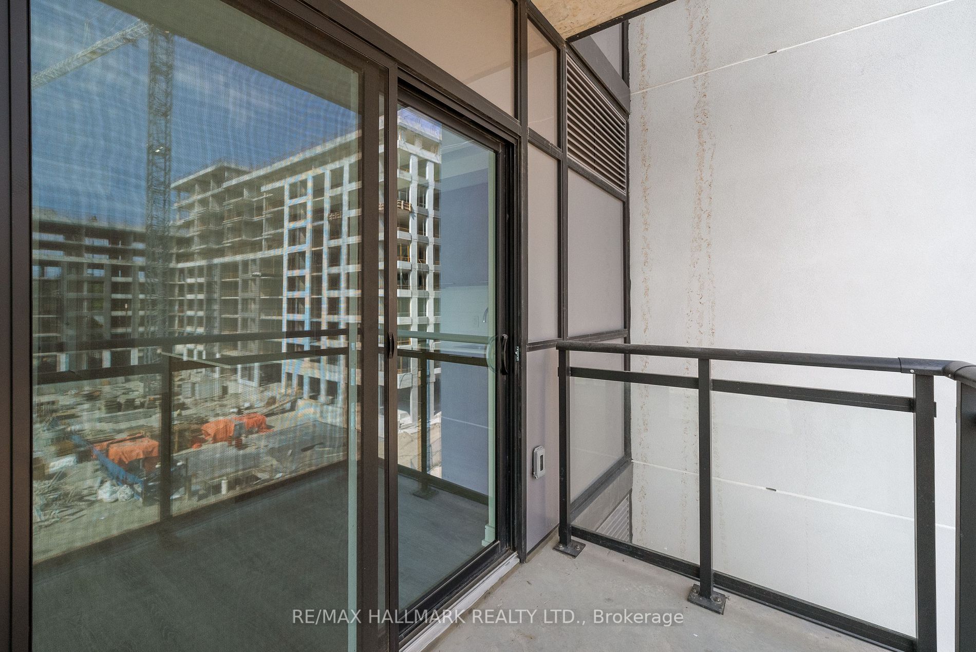 25 Neighbourhood Lane, #404