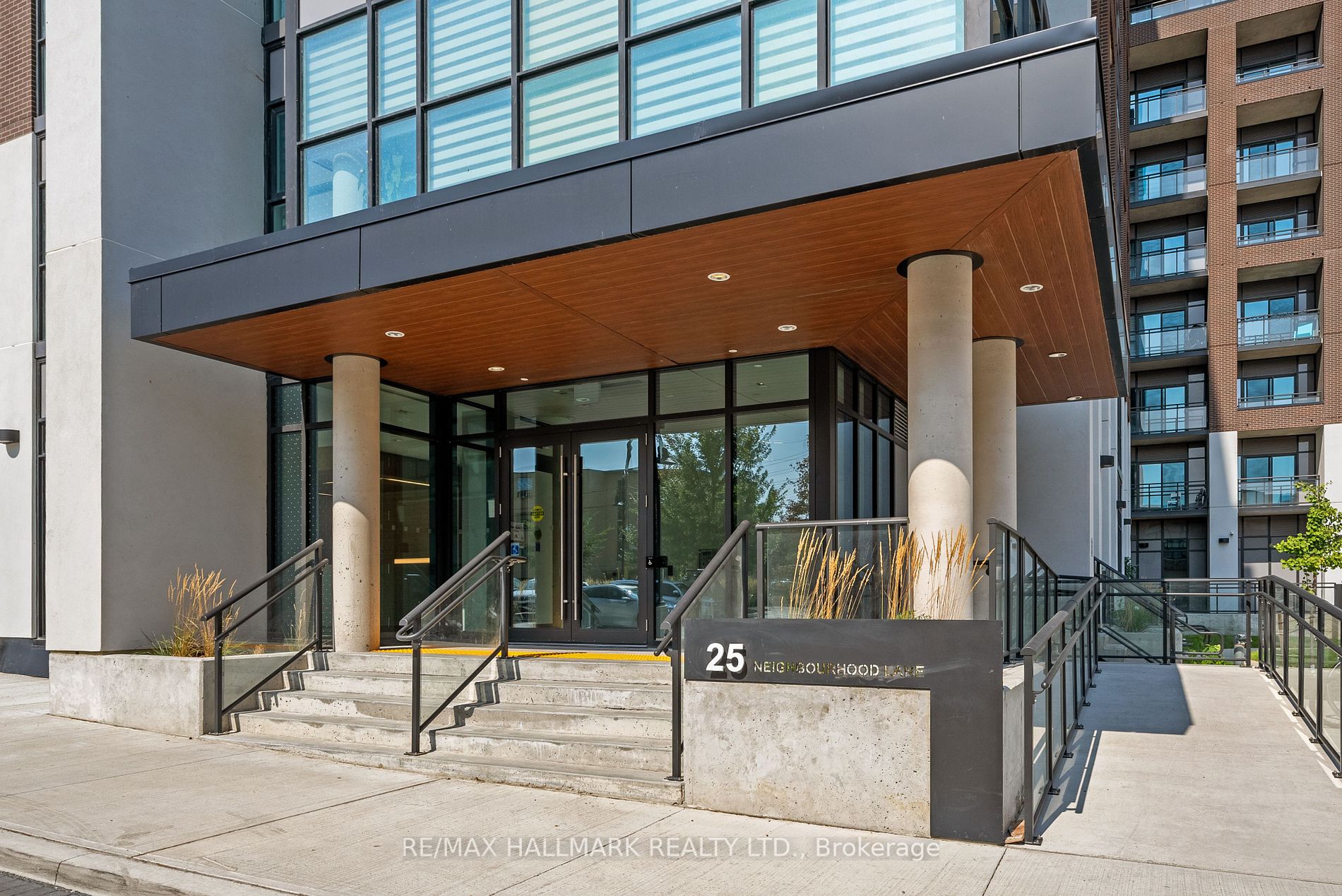 25 Neighbourhood Lane, #404