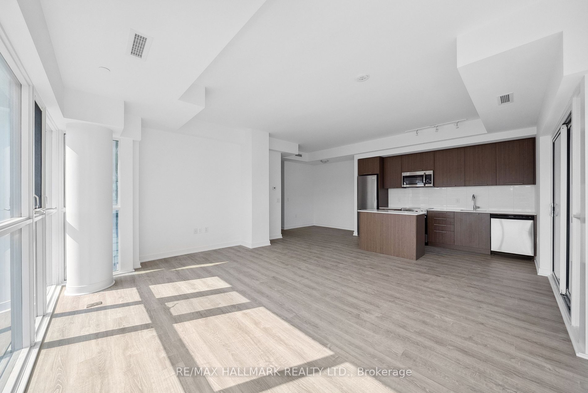 25 Neighbourhood Lane #404