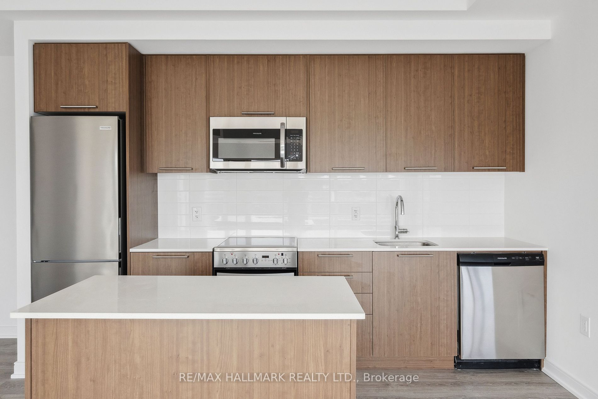 25 Neighbourhood Lane #404