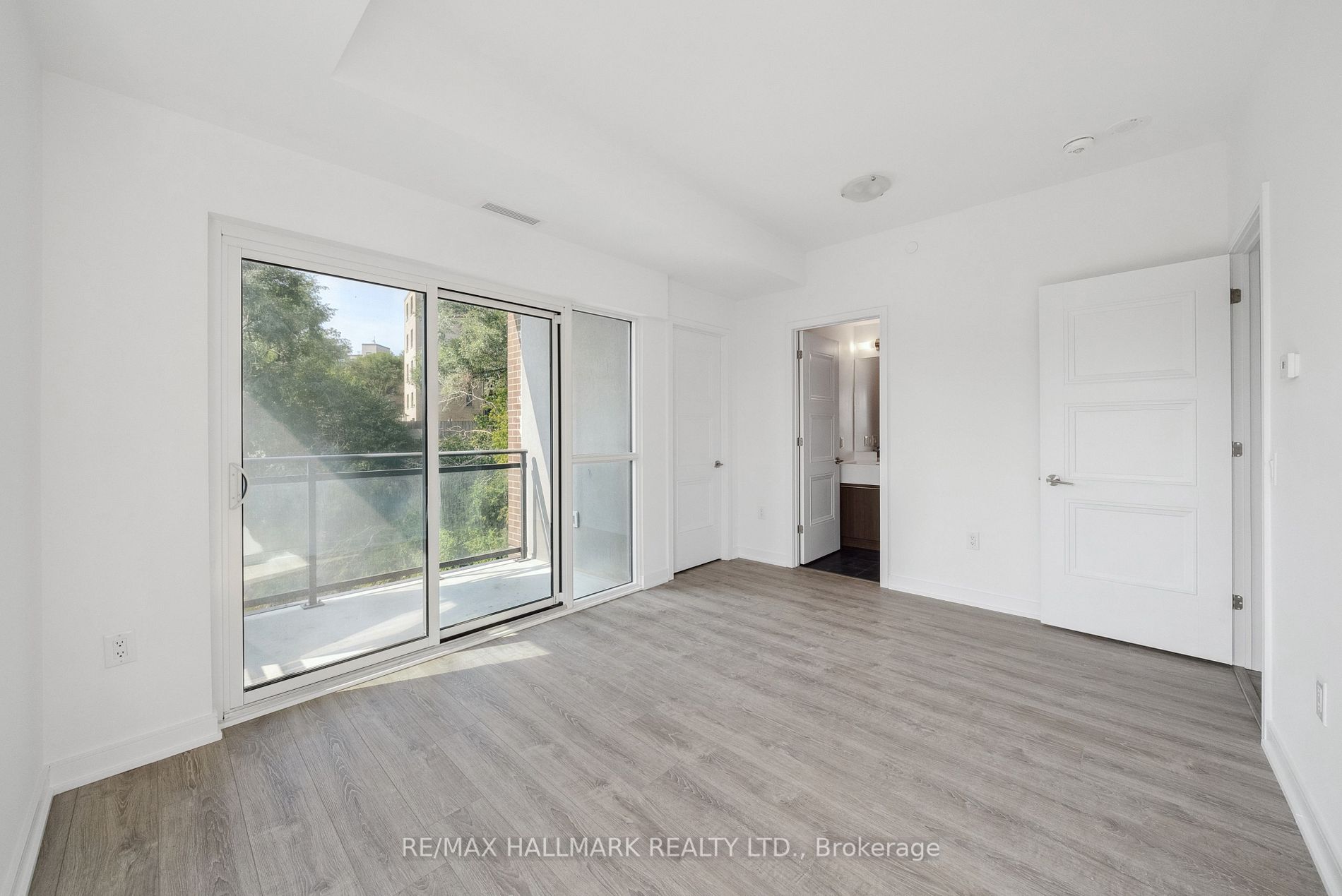 25 Neighbourhood Lane #404