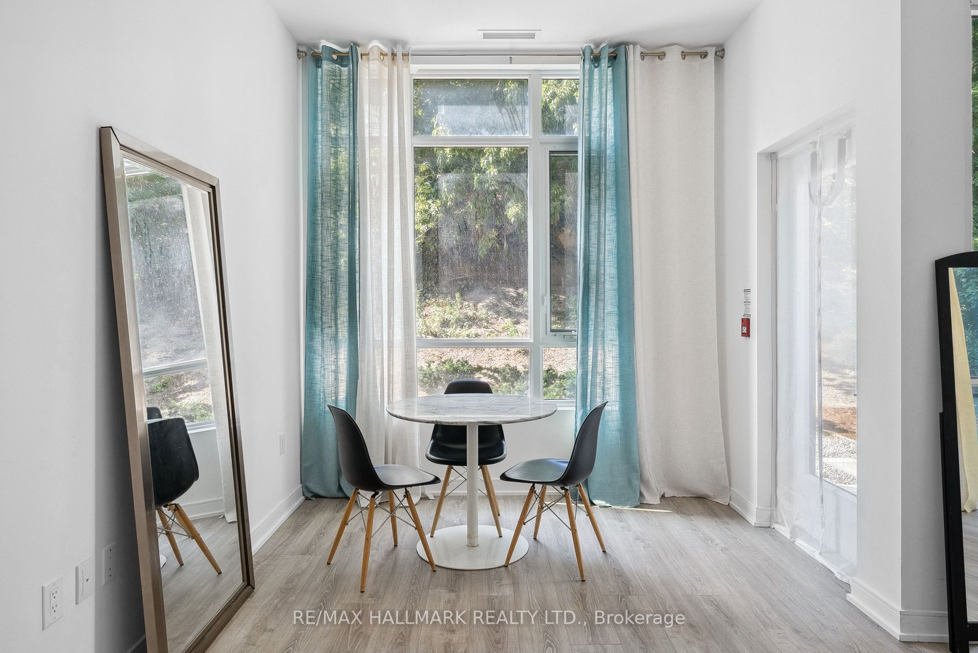 25 Neighbourhood Lane, #107