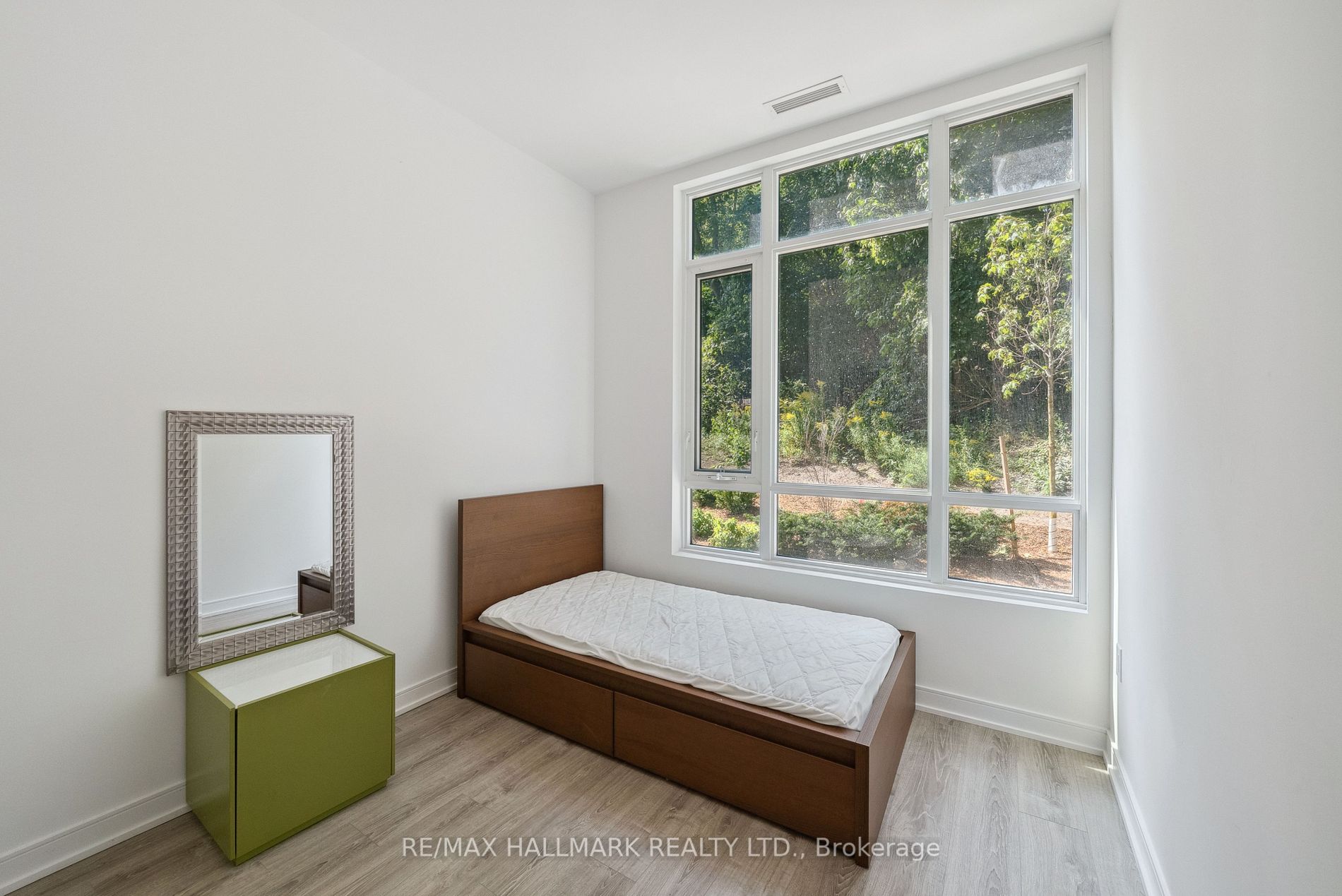 25 Neighbourhood Lane, #107