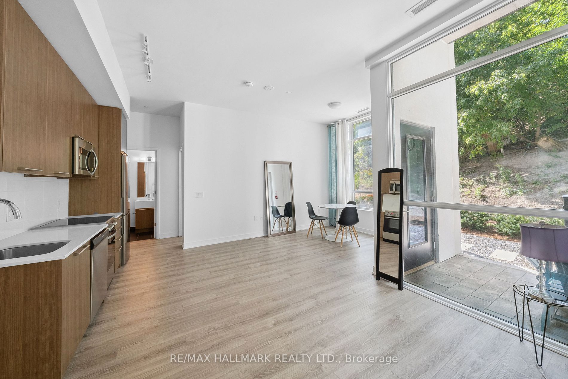 25 Neighbourhood Lane, #107