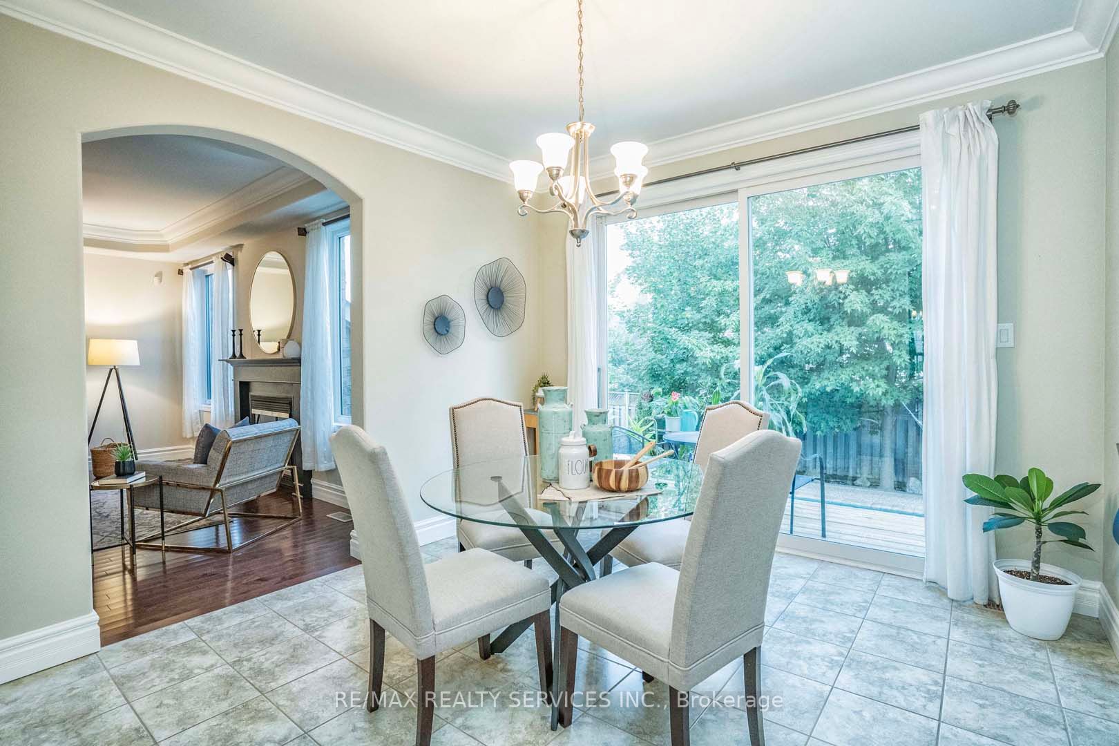 501 Cusick Circle