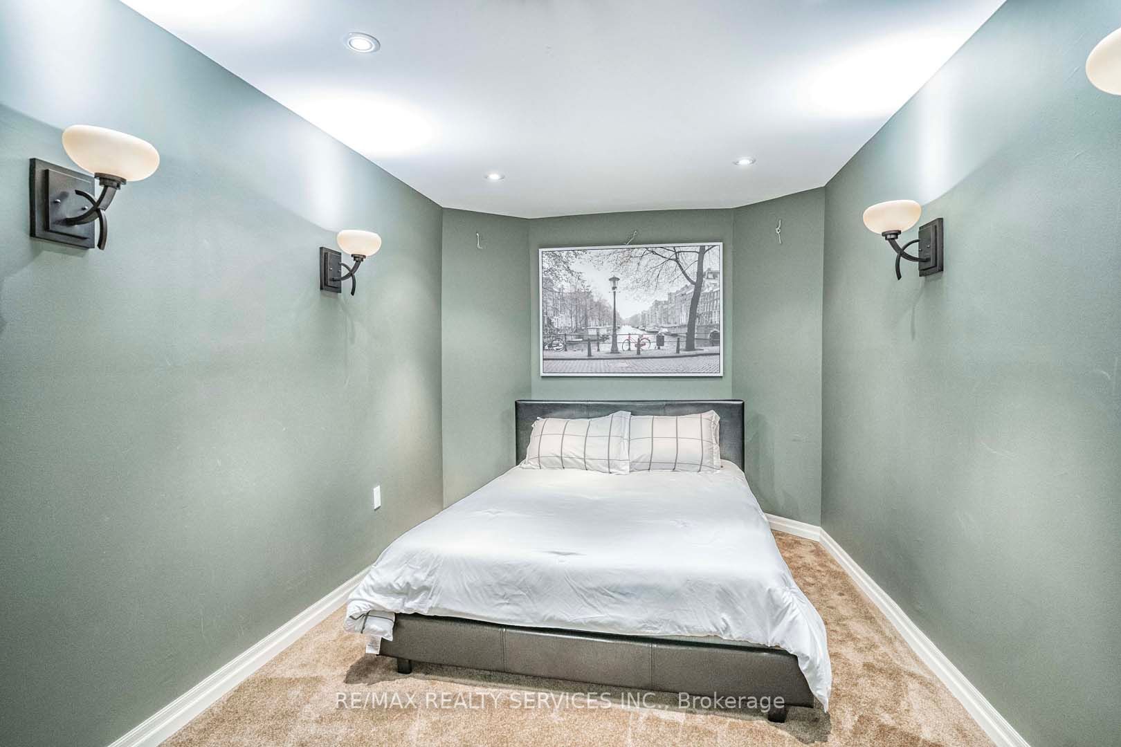 501 Cusick Circle