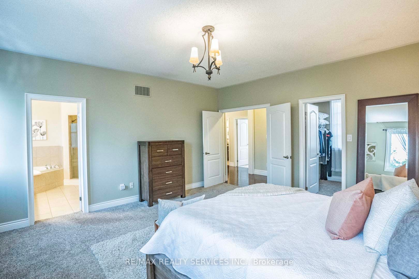 501 Cusick Circle