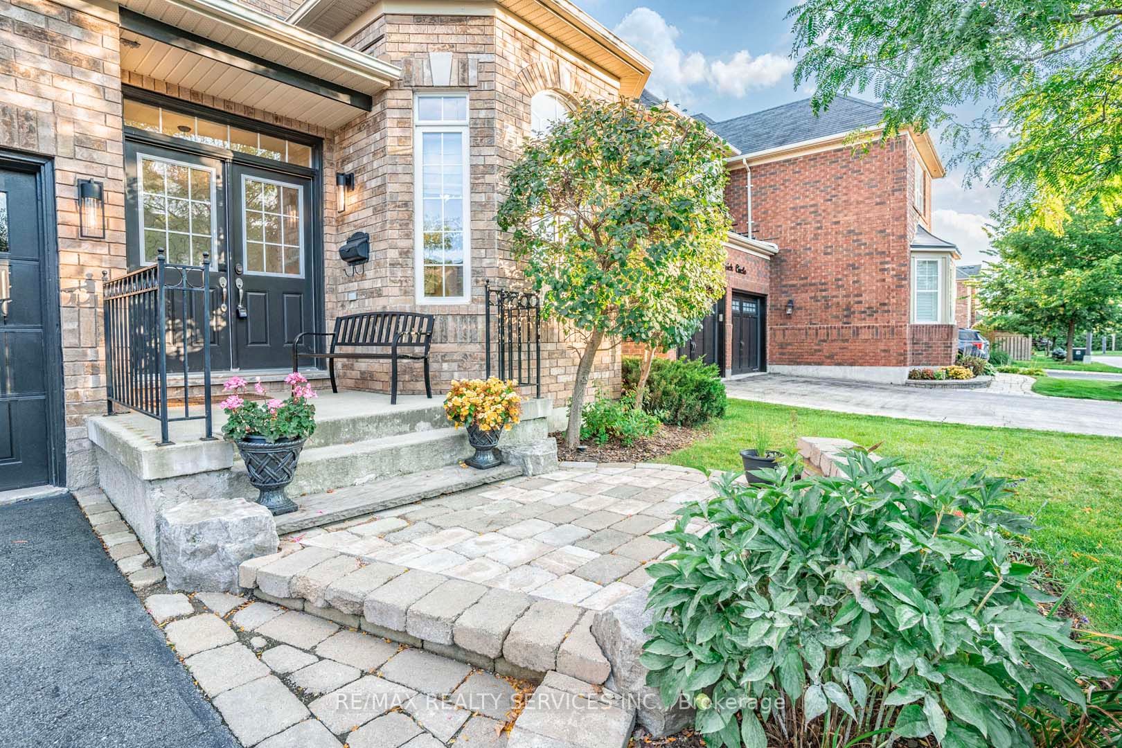 501 Cusick Circle