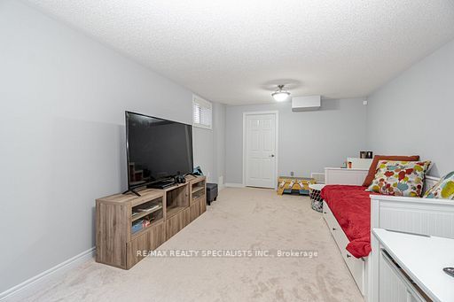 135 Mcpherson Road