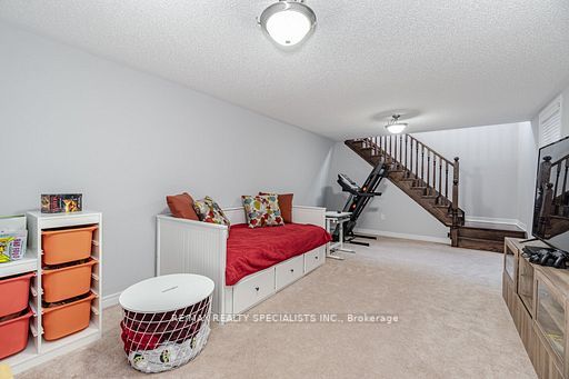 135 Mcpherson Road