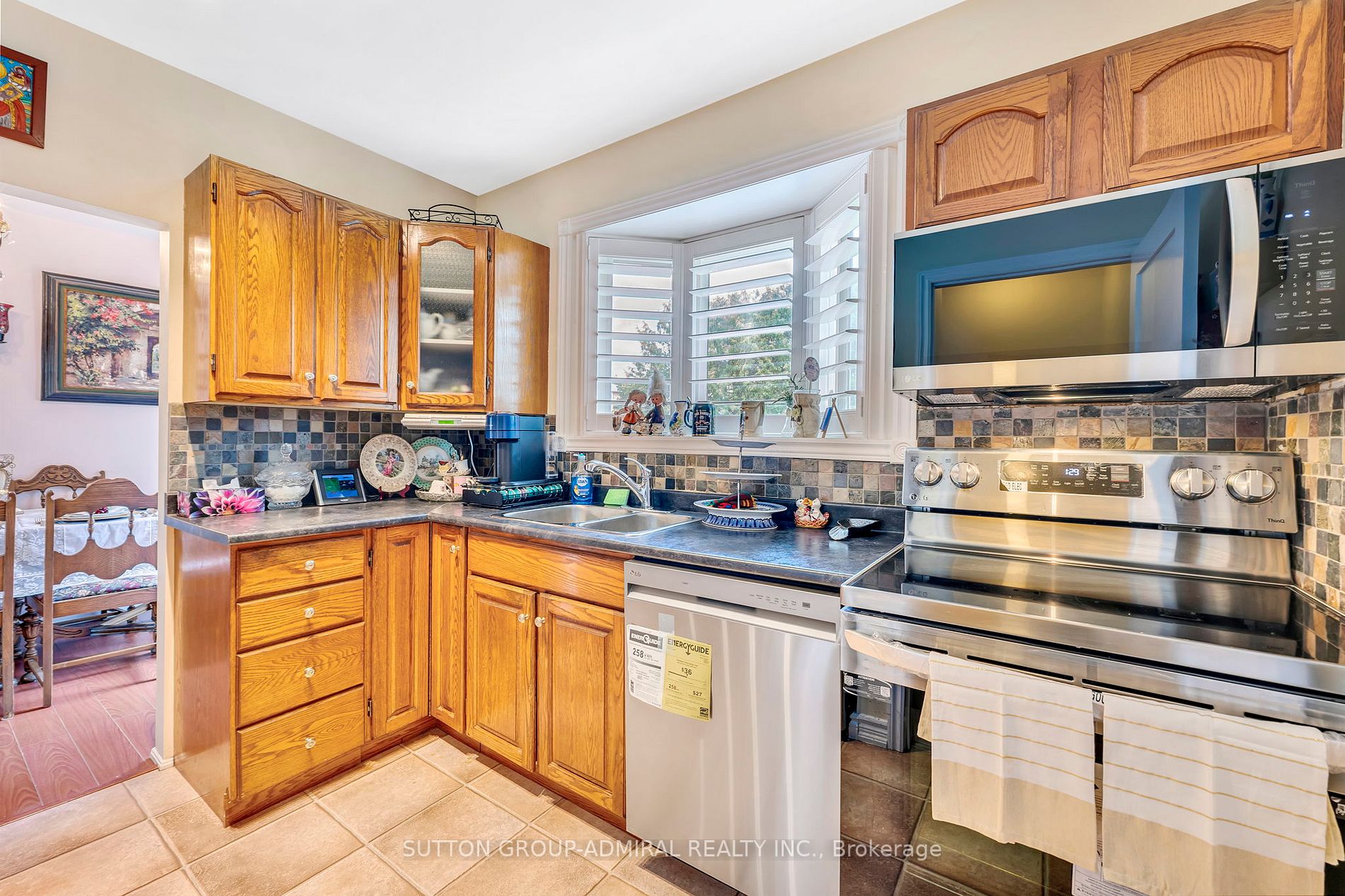 102 Meadowbrook Dr