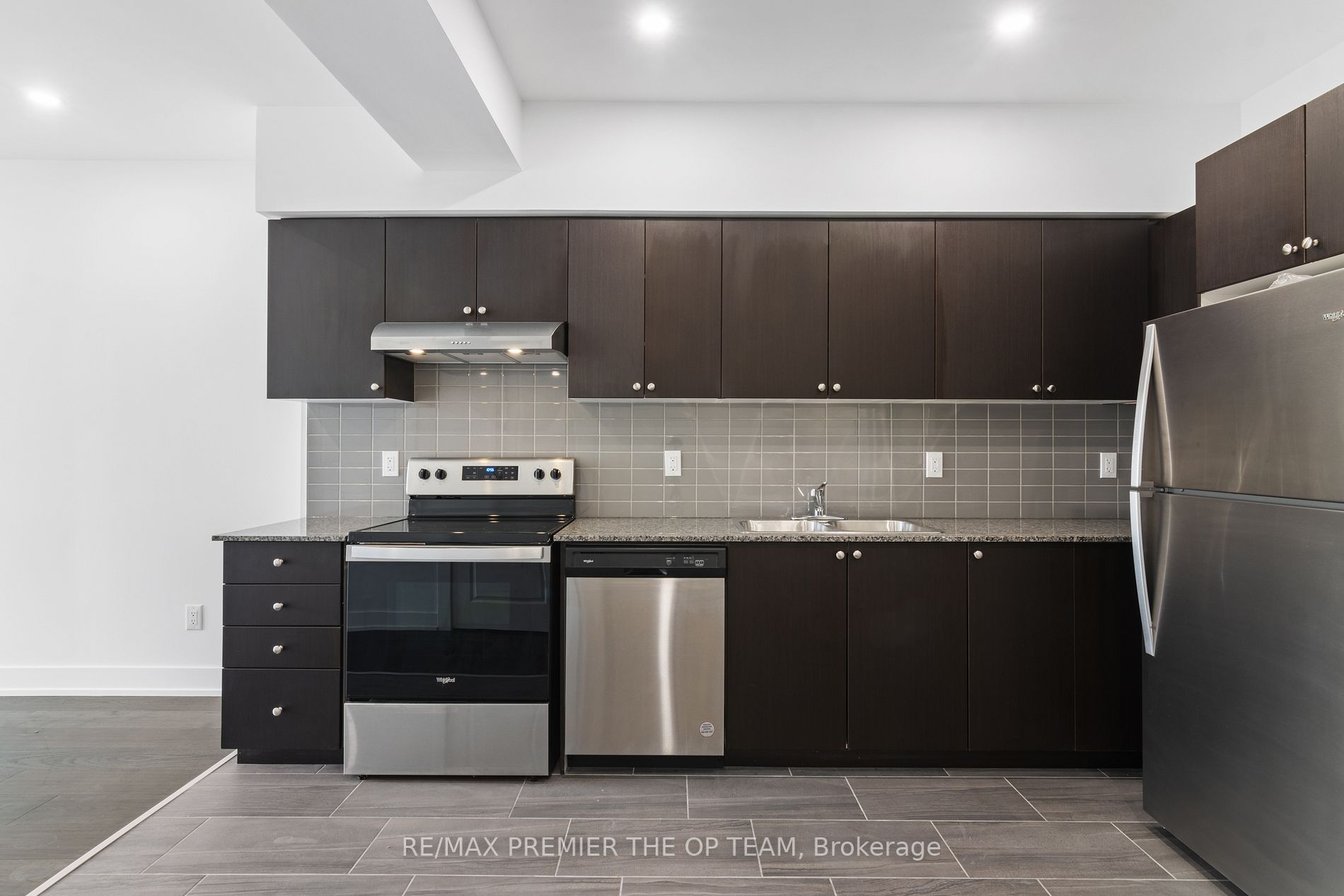 310 Broadway Avenue, #106
