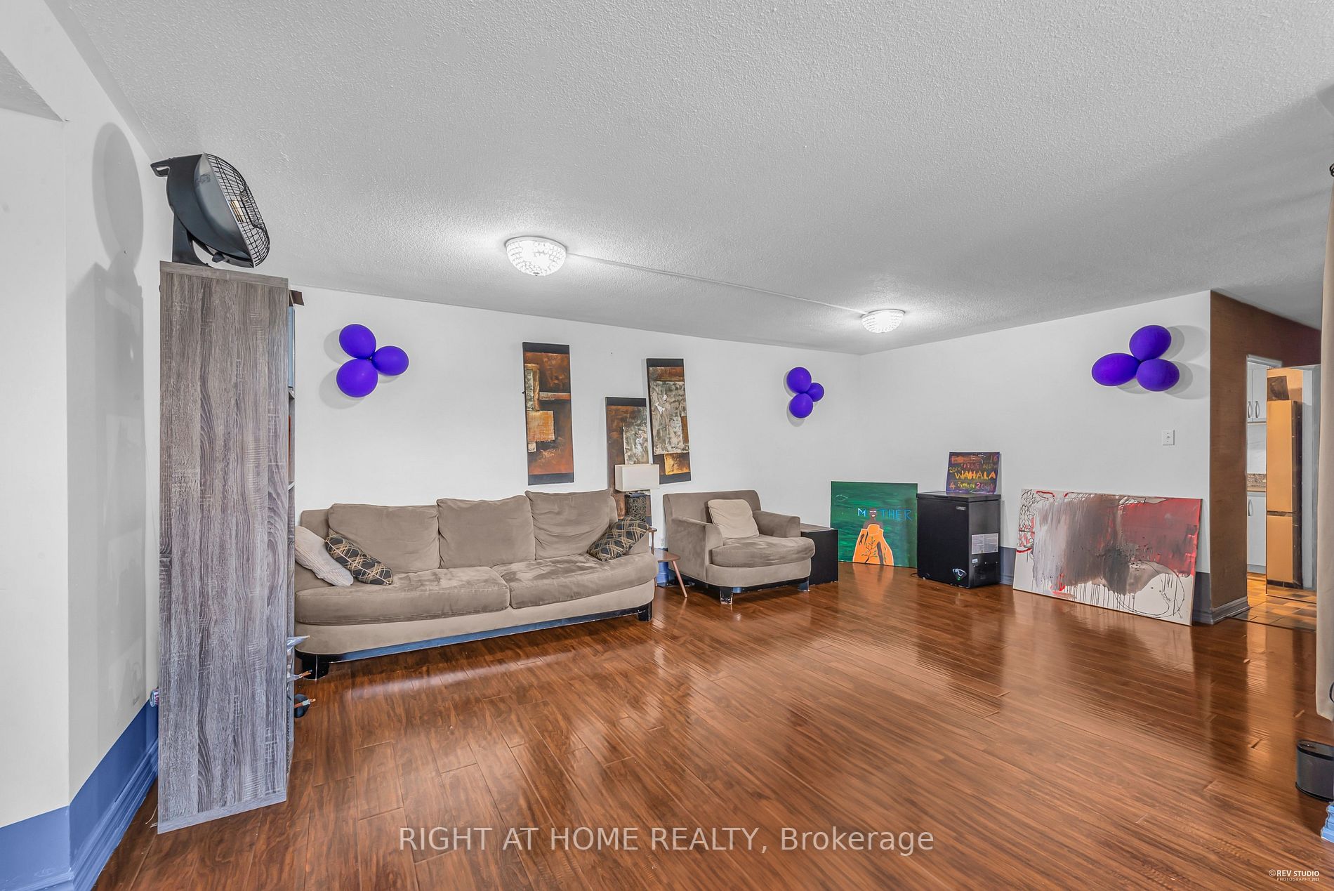 2323 Confederation Pkwy, #408