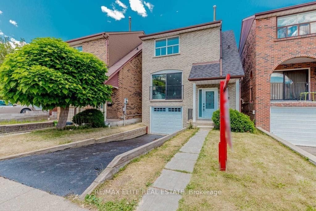 8 Norbrook Cres
