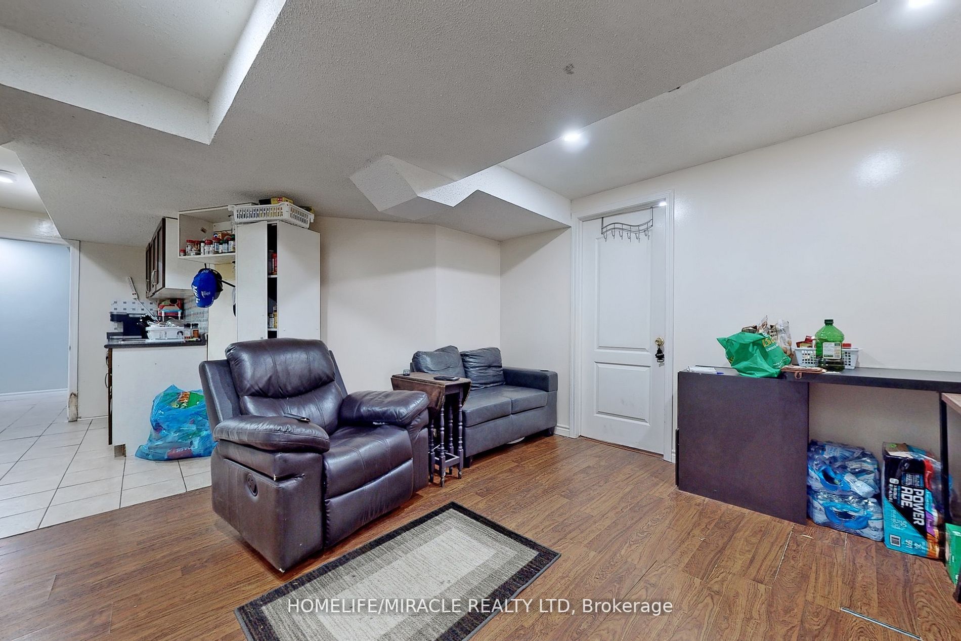 2 Clovercrest Drive
