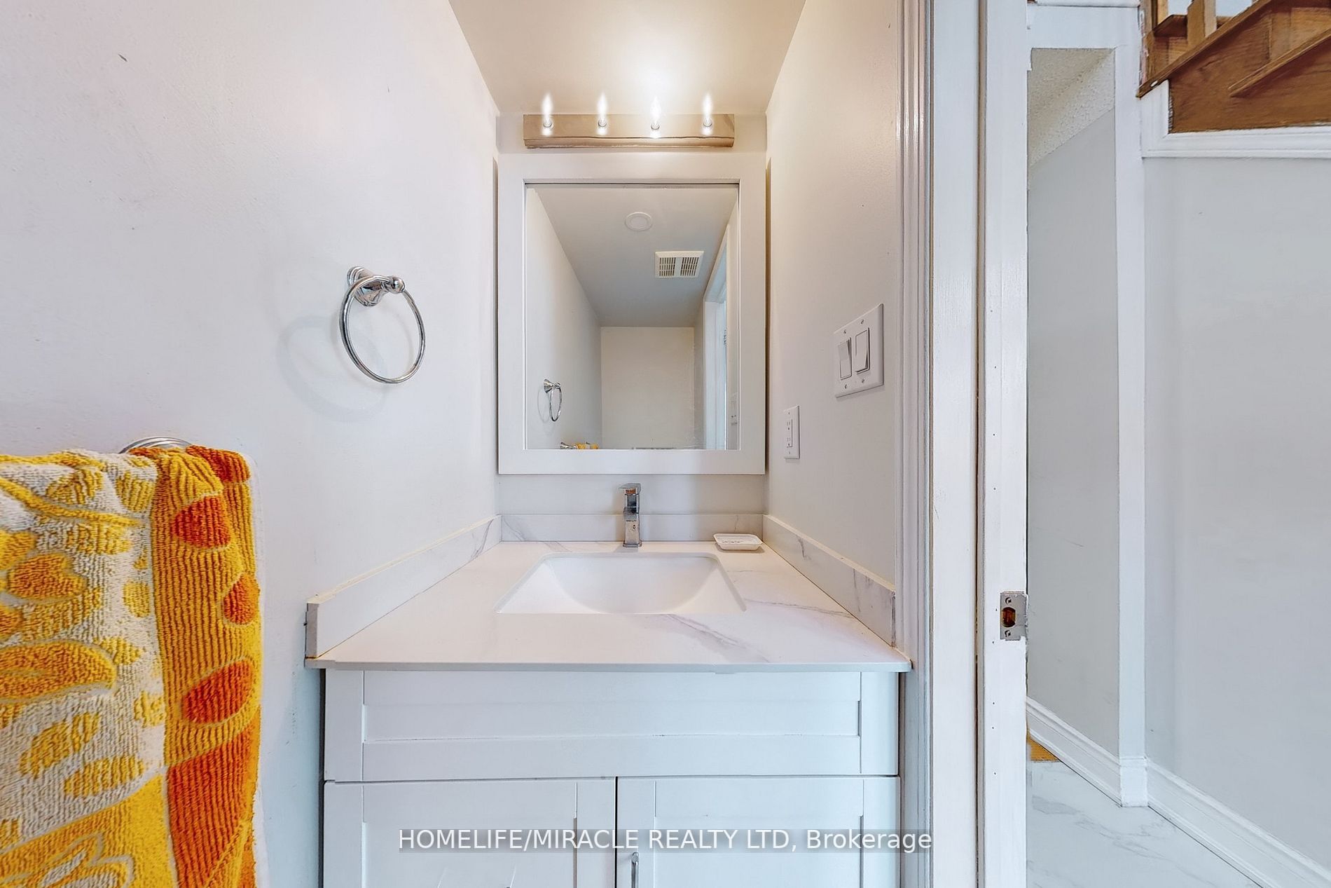 2 Clovercrest Drive