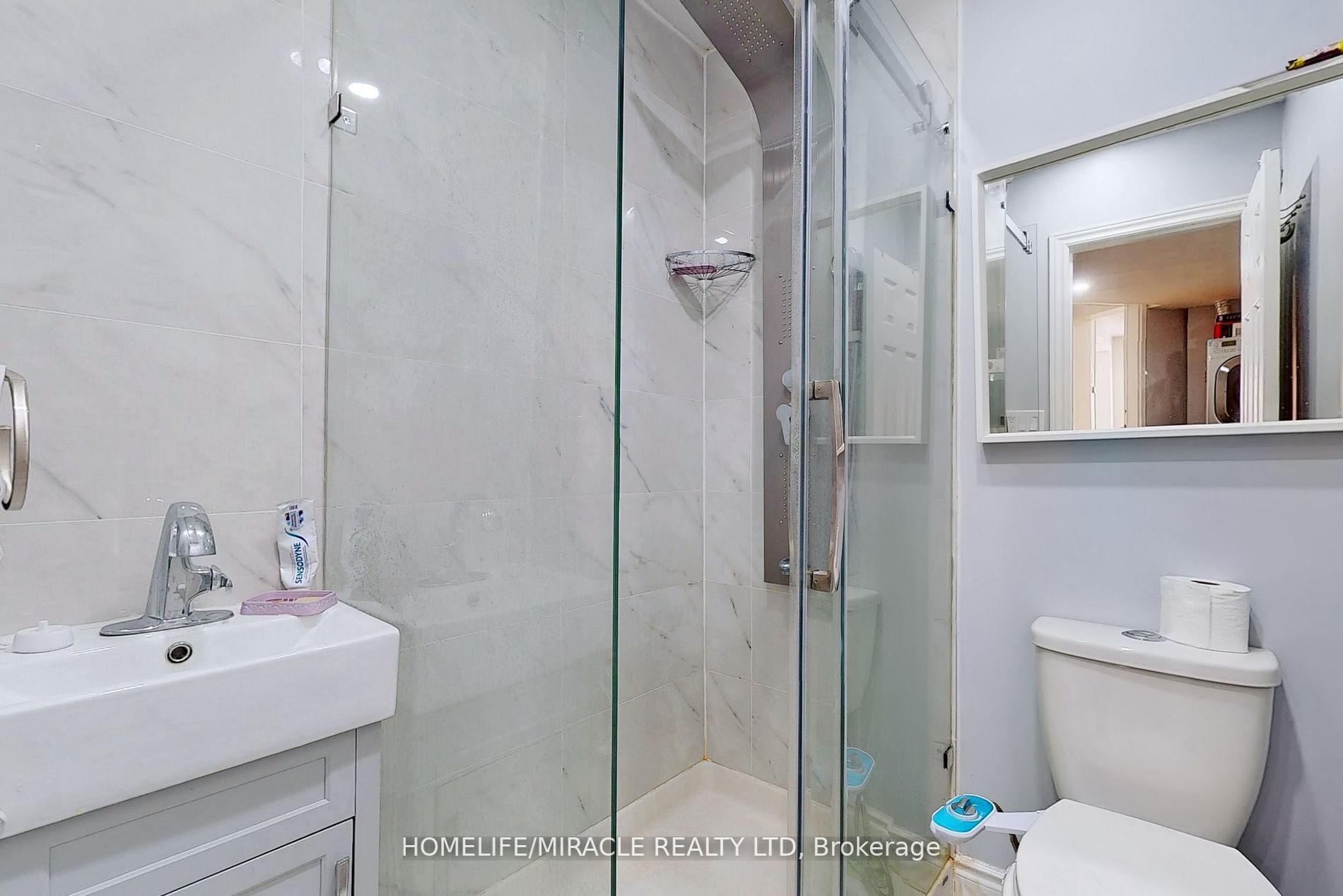 2 Clovercrest Drive