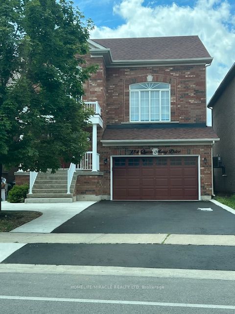 154 Queen Mary Dr