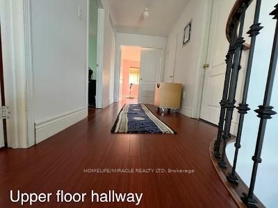 154 Queen Mary Dr