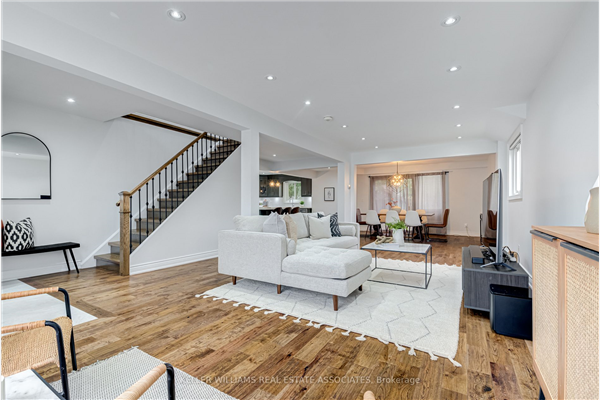 1113 Mcbride Ave, Mississauga