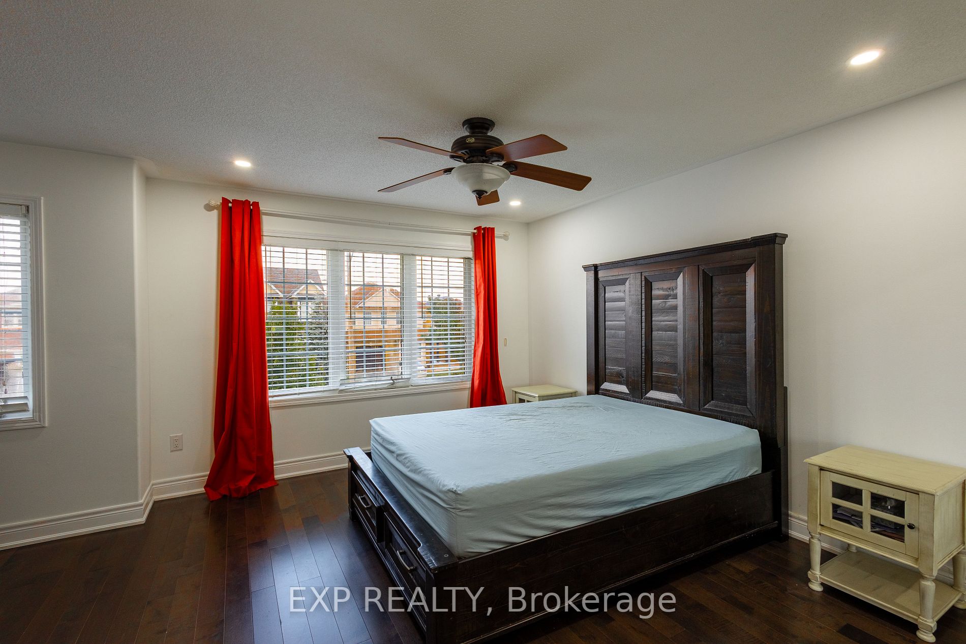 28 Fidelity Ave